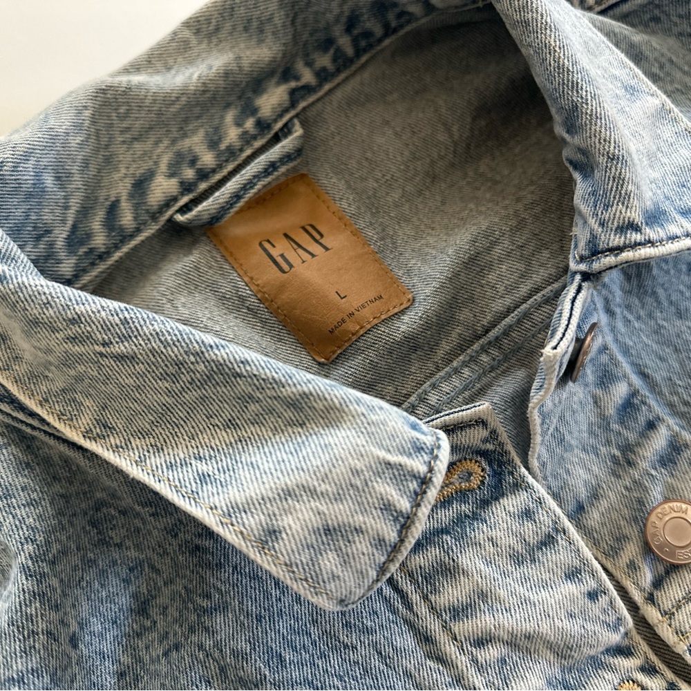 Gap Lightwash Denim Jacket - Picture 4 of 5